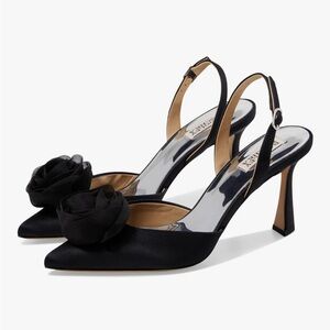 NWT Badgley Mischka Carlise Heels